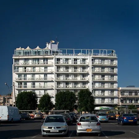 Center 4* Nicósia