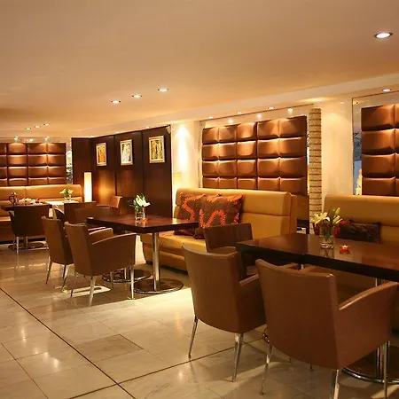 Center Hotel