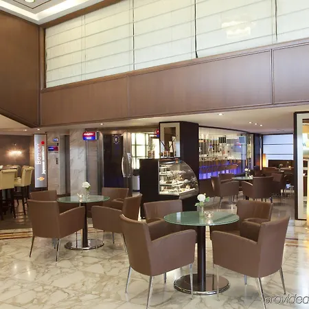 Center Hotel