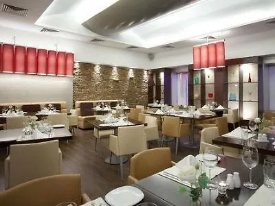 Center 4* Nicosia